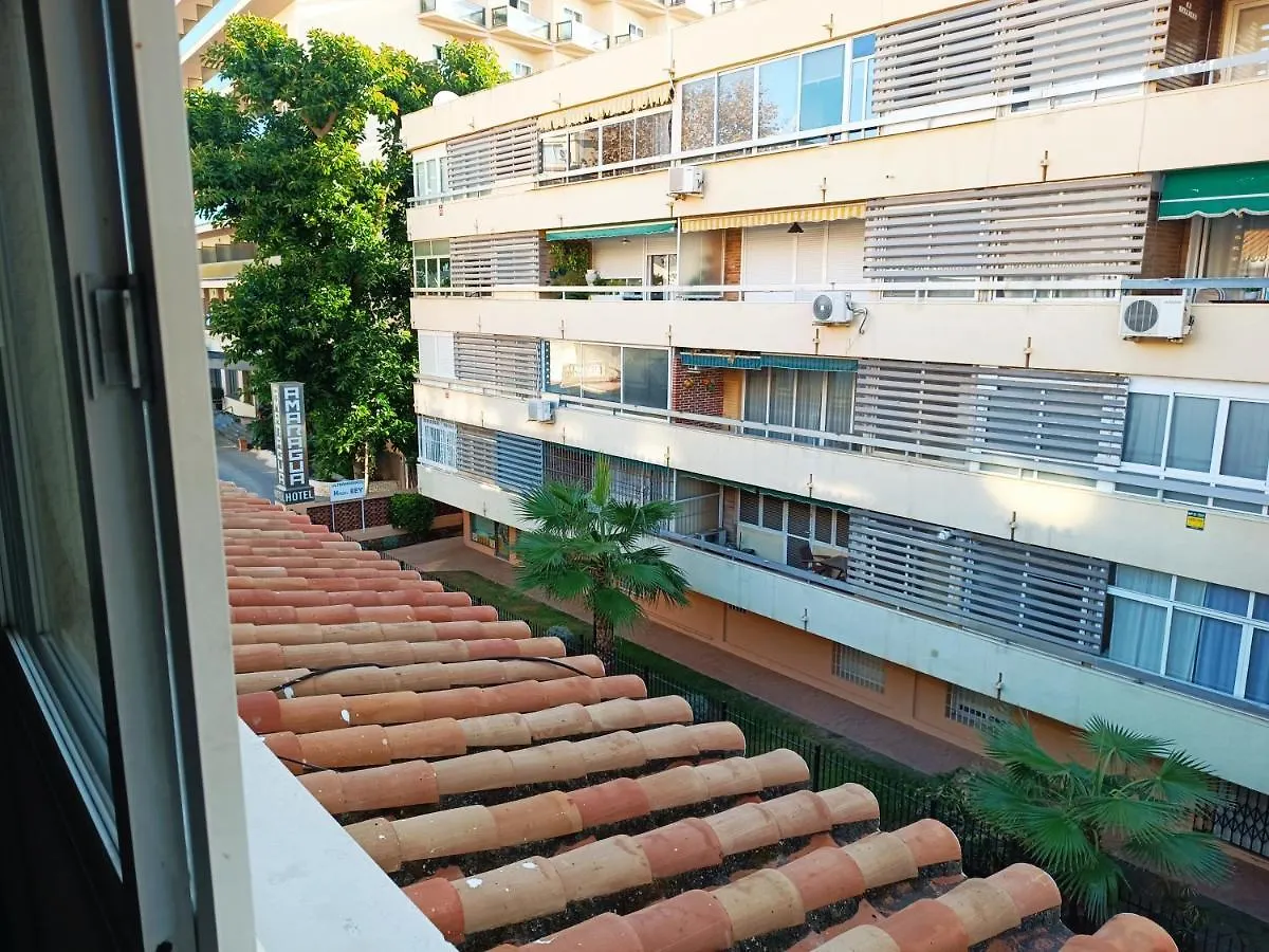 Torremolinos Carihuela Renovado - Wifi 365 Mbps - Fire Stick Amazon - Playa A 50 Metros Apartment 0*,  Spain