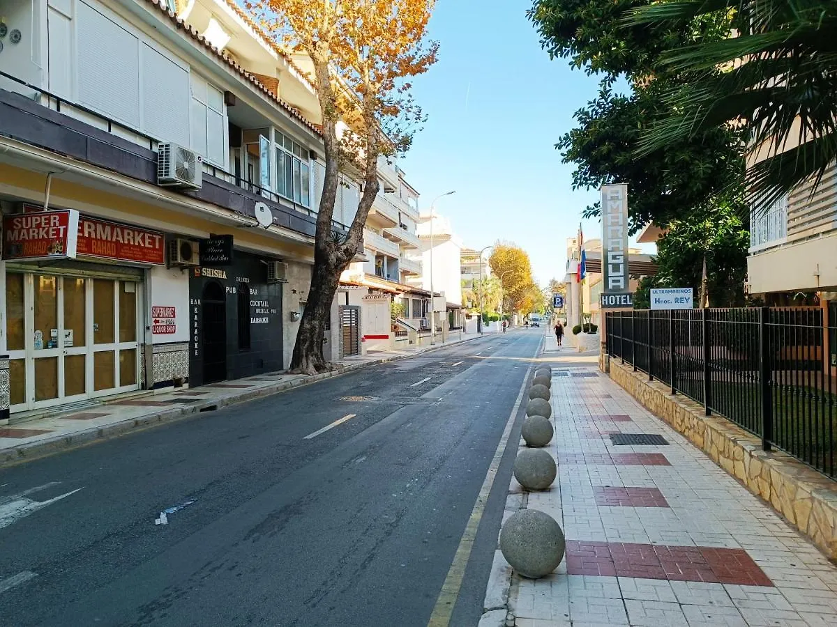 Torremolinos Carihuela Renovado - Wifi 365 Mbps - Fire Stick Amazon - Playa A 50 Metros Apartment Spain