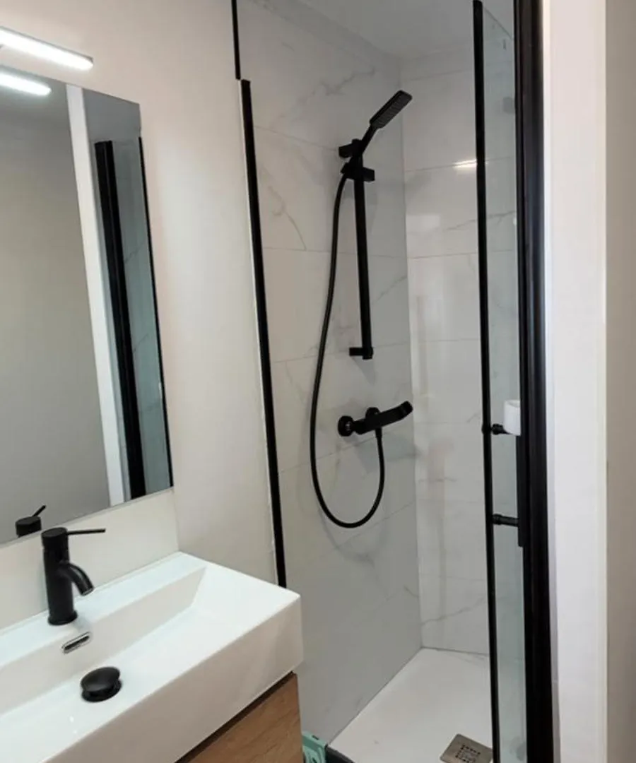Torremolinos Carihuela Renovado - Wifi 365 Mbps - Fire Stick Amazon - Playa A 50 Metros Apartment