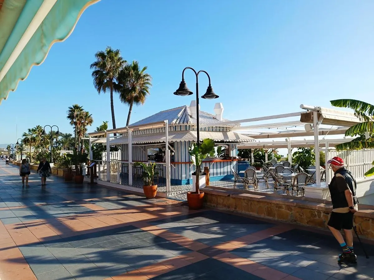 Torremolinos Carihuela Renovado - Wifi 365 Mbps - Fire Stick Amazon - Playa A 50 Metros Apartment